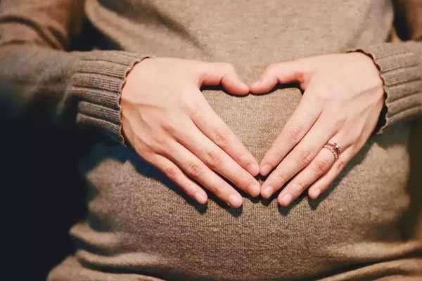 生孩子要切除子宫_子宫切除能否怀孕_子宫内膜薄做泰国试管婴儿胚胎移植后容
